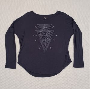 Zoe + Liv Long Sleeve Top